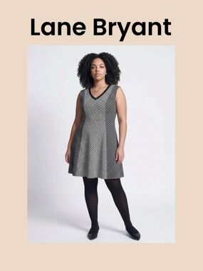 Lane Bryant Black and White Patterned V‑Neck Fit & Flare Dress Size 18/20